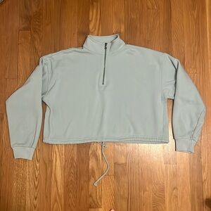 American Eagle blue cropped cinched waist 1/4‎ Zip size medium